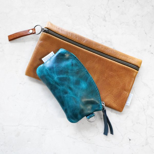 glasses & phone case - Image 36