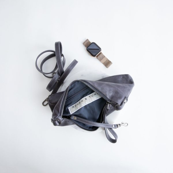 pinched bottom traveler | small - Image 76