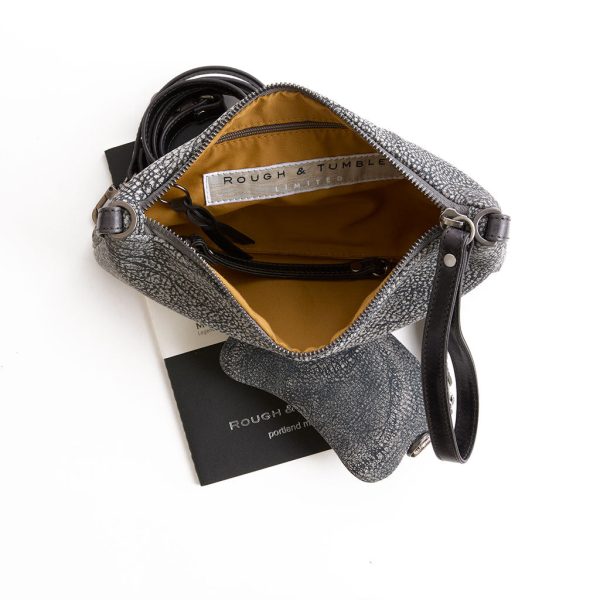pinched bottom traveler | small - Image 26