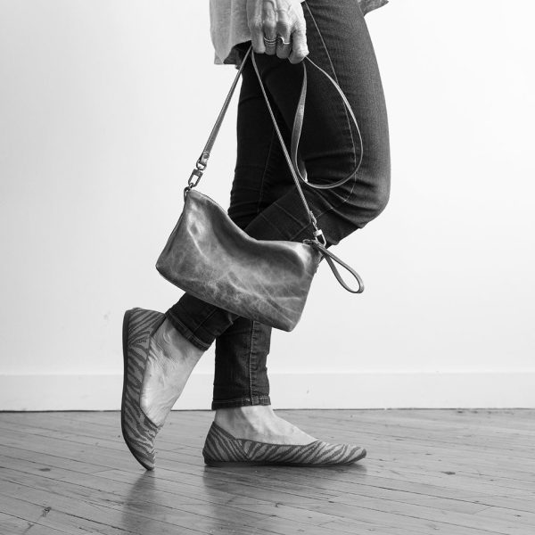 pinched bottom traveler | small - Image 11