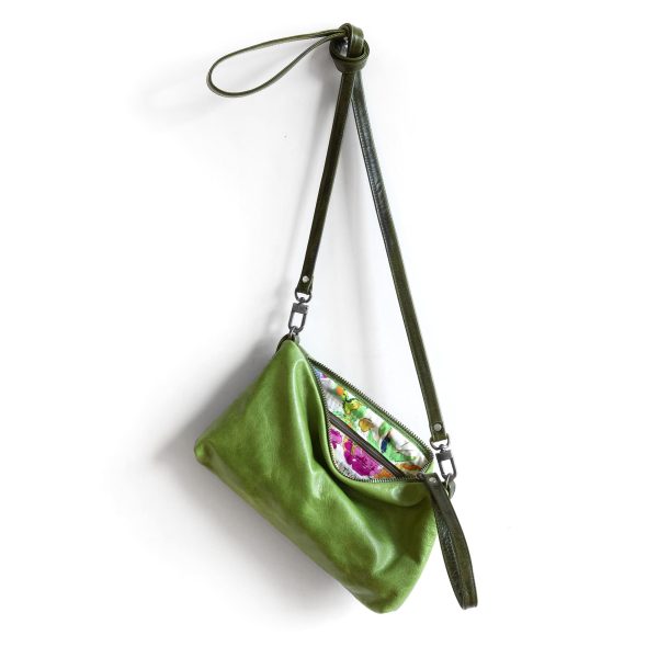 pinched bottom traveler | small - Image 65
