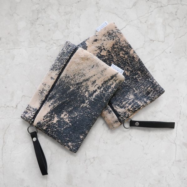 slip case - Image 42